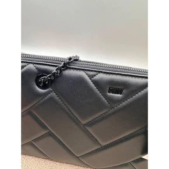 DKNY Bryant Park Quilted Sachet Crossbody BagLeather Chain Strap MSRP $198